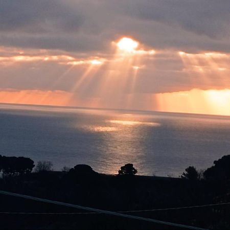 Alba Dorata Lägenhet San Lorenzo al Mare Exteriör bild
