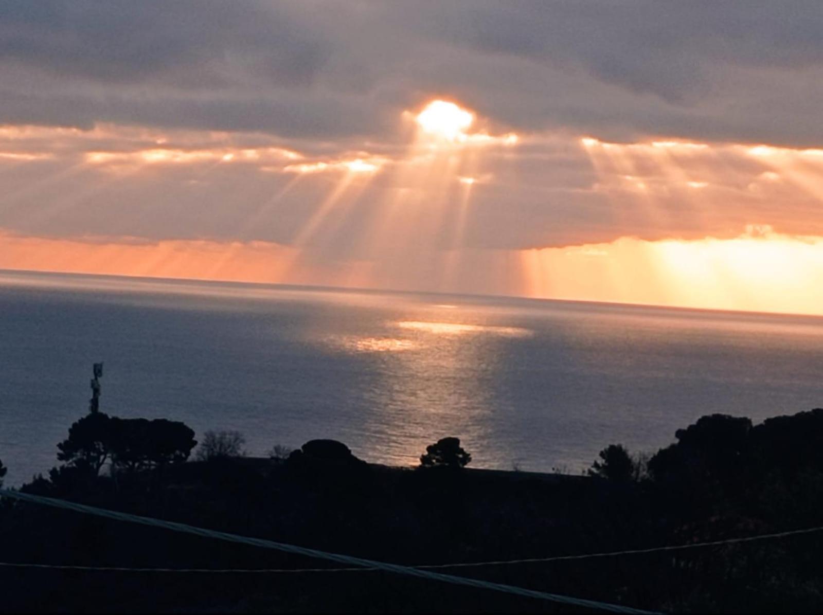 Alba Dorata Lägenhet San Lorenzo al Mare Exteriör bild